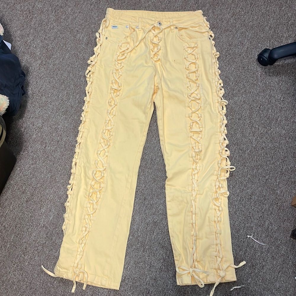 Butter Yellow Ragged Priest Jeans sz 30 Lace Up